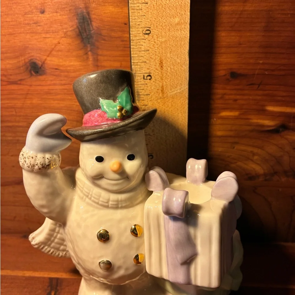 Lenox The Snowman Candlesticks Christmas Candle Stick Holders Set Of 2 - Picture 4 of 10